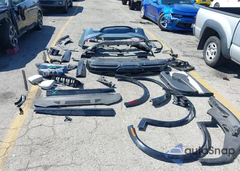 2023 Ford Mustang Mach-E Premium z USA, uszkodzony, nr VIN 3FMTK3R44PMA70876